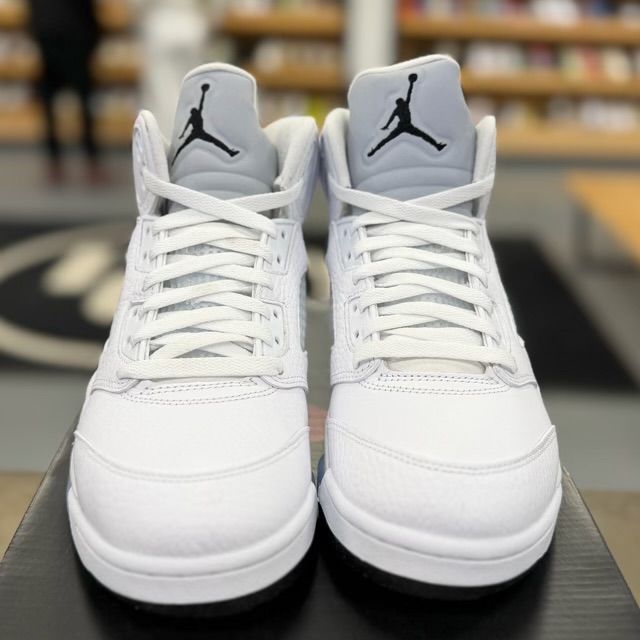 Jordan 5 Retro White Metallic (2026) - Preowned