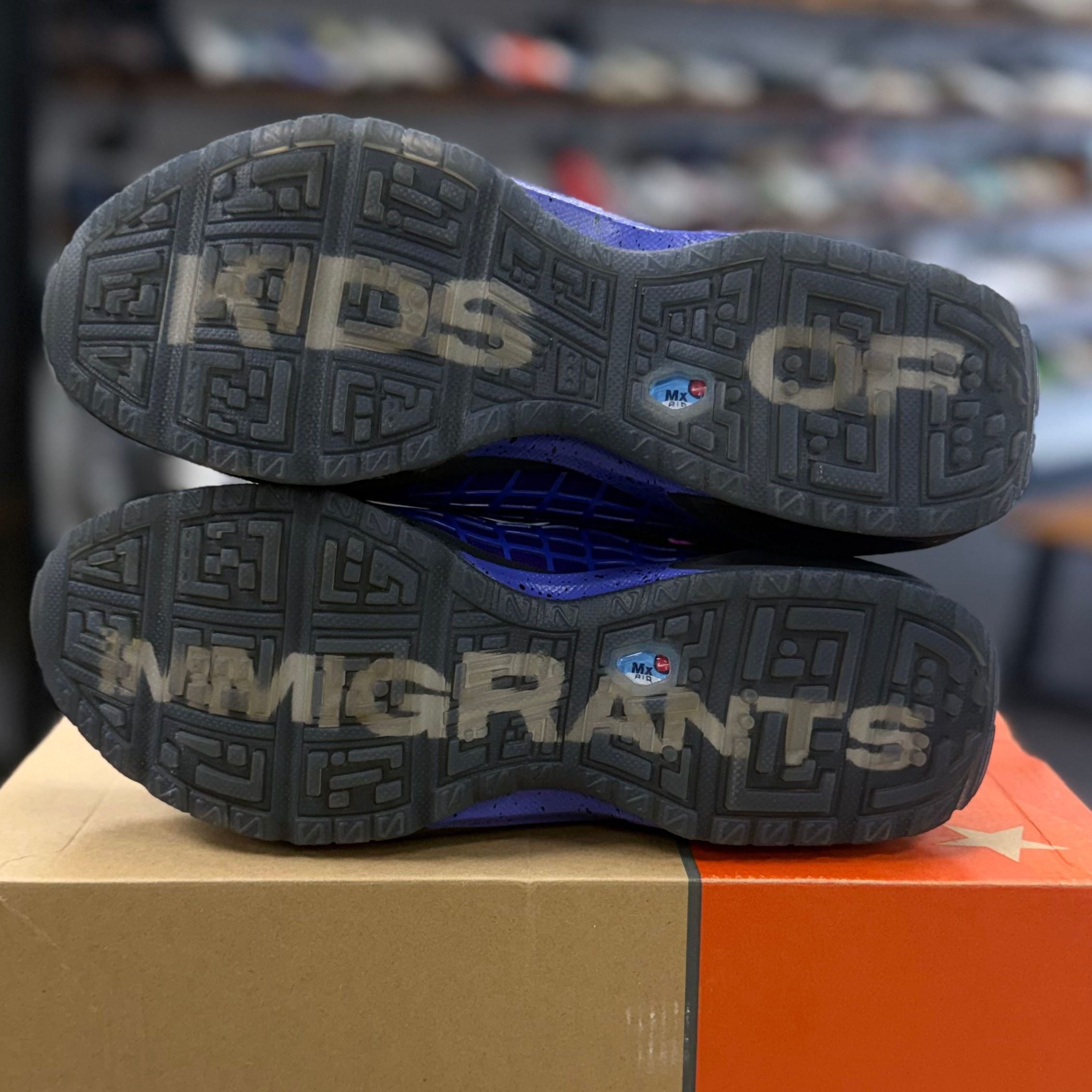 Nike Air Max Sunder SP Kids of Immigrants Sun Down - Preowned