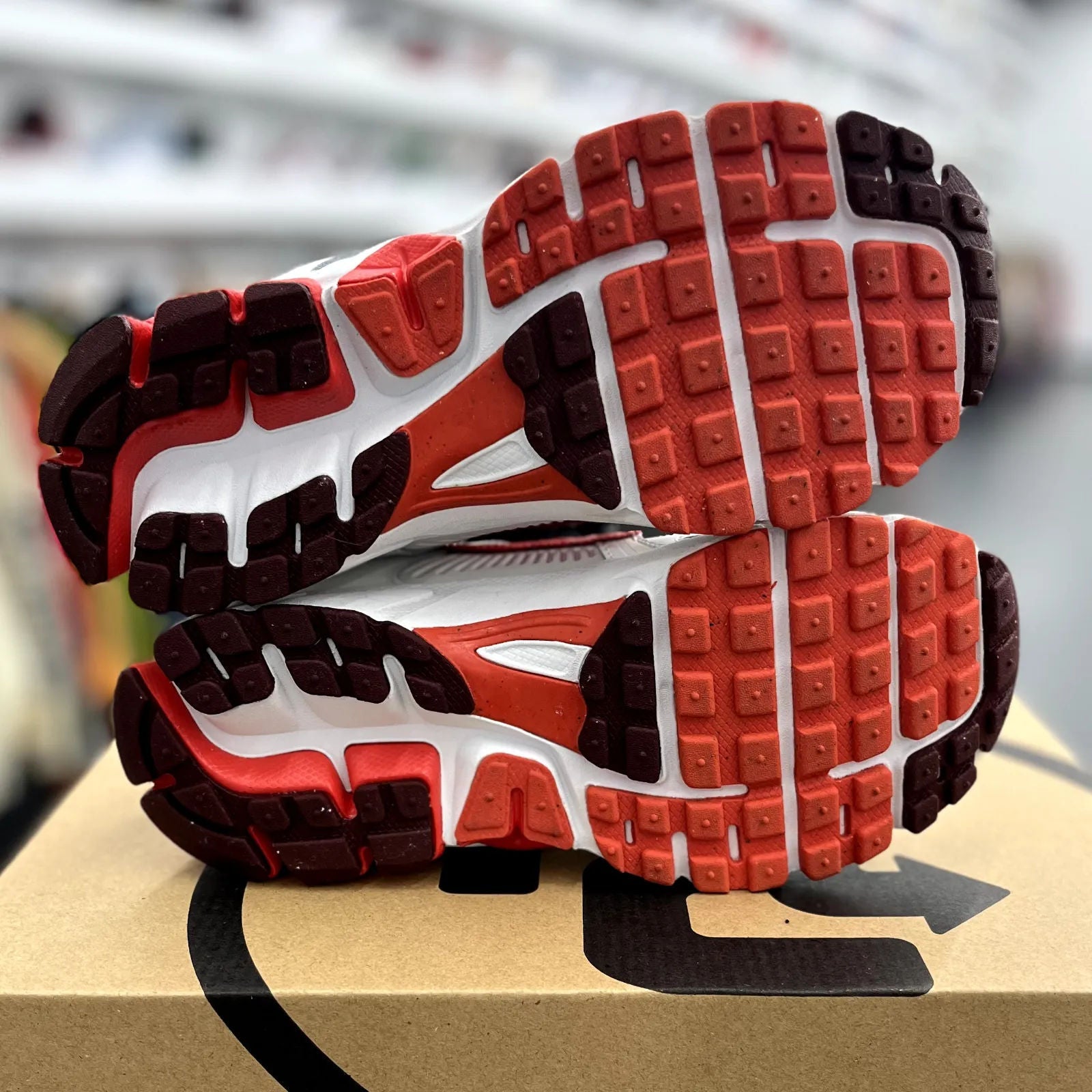 Nike Zoom Vomero 5 Valentine's Day (GS) - Preowned