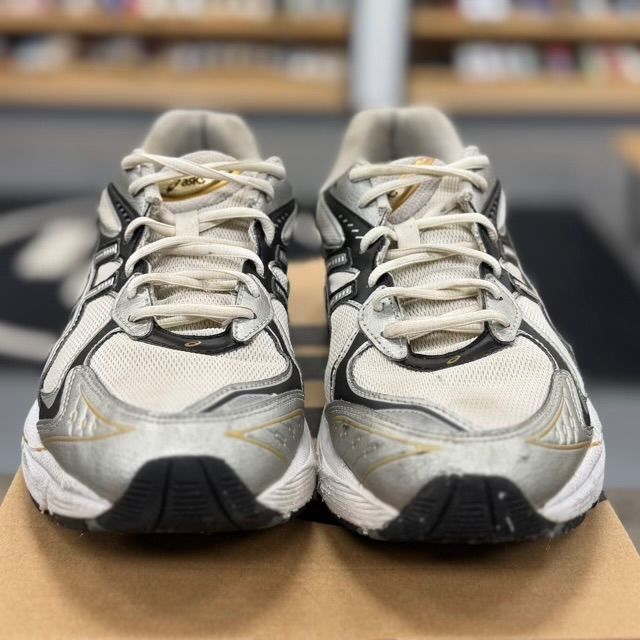 ASICS GT-2160 Cream Pure Silver Gold - Preowned