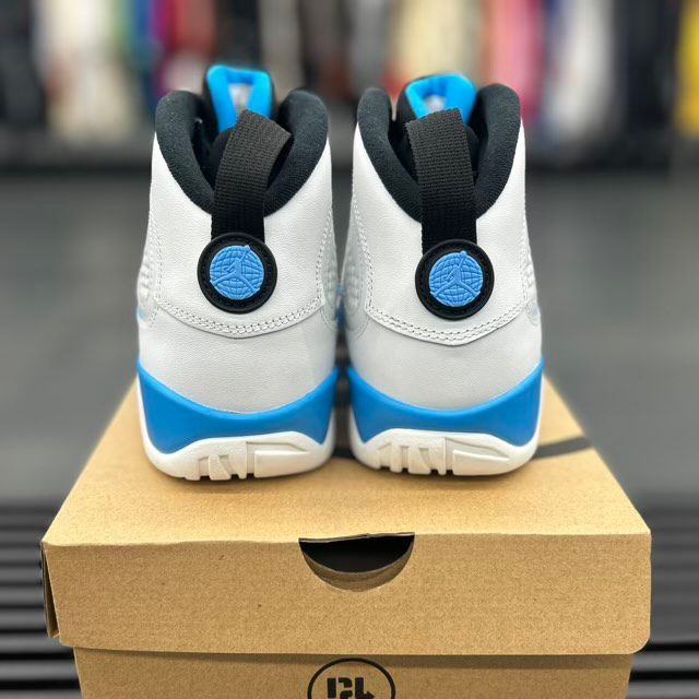 BRAND NEW STEAL - Jordan 9 Retro Powder Blue (2024)