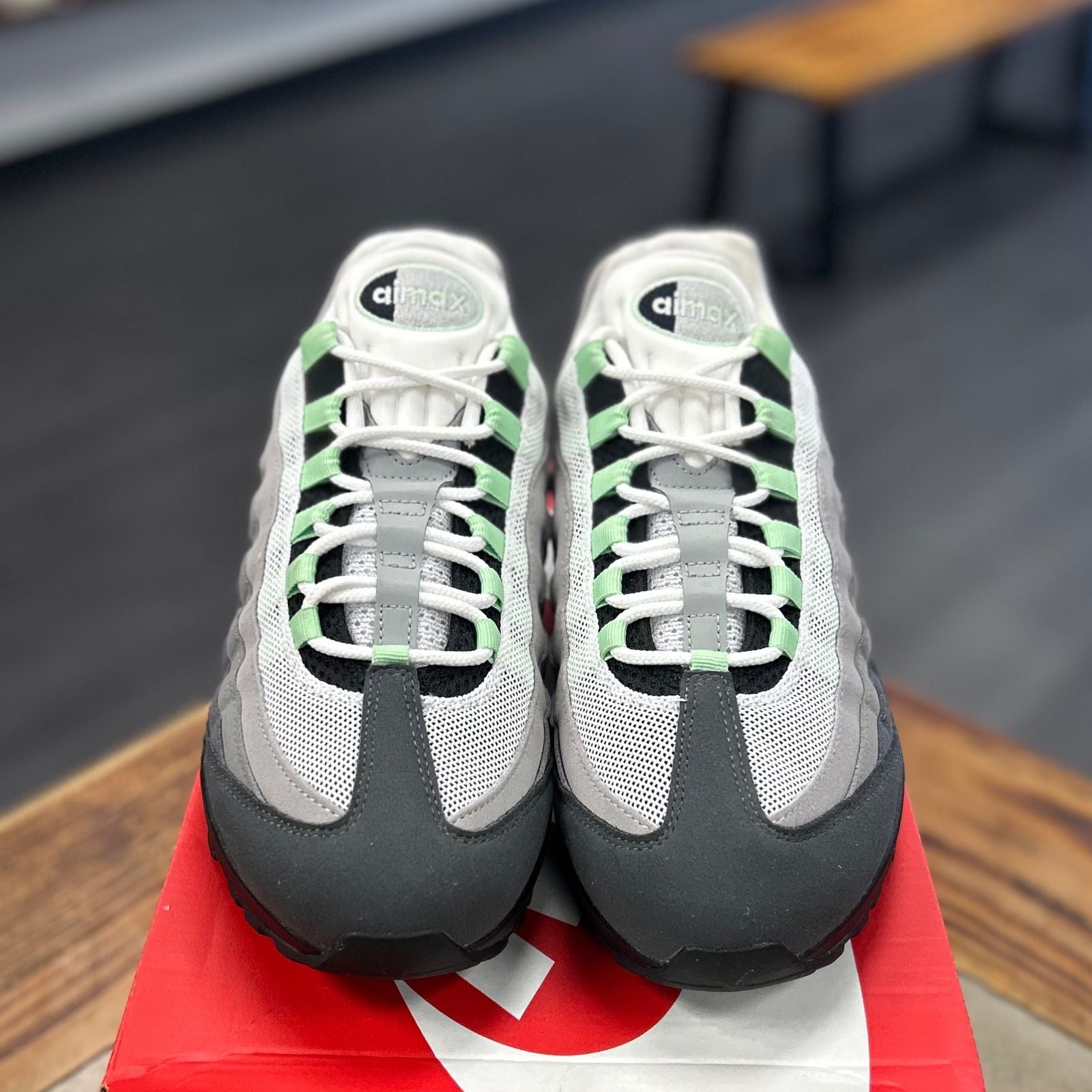 Nike Air Max 95 OG Fresh Mint - Preowned