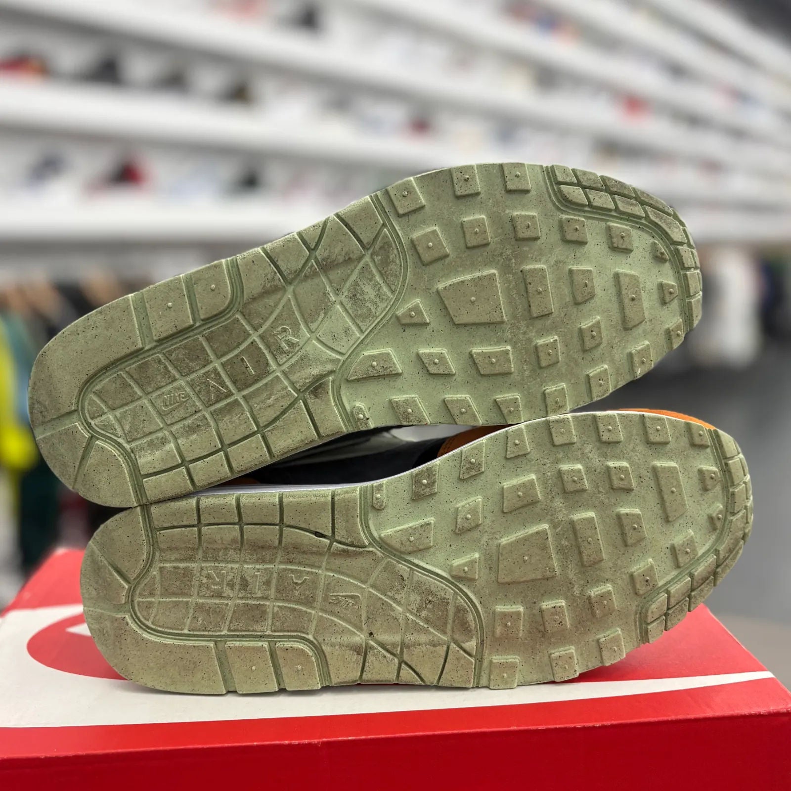 Nike Air Max 1 PRM Duck Honey Dew - Preowned