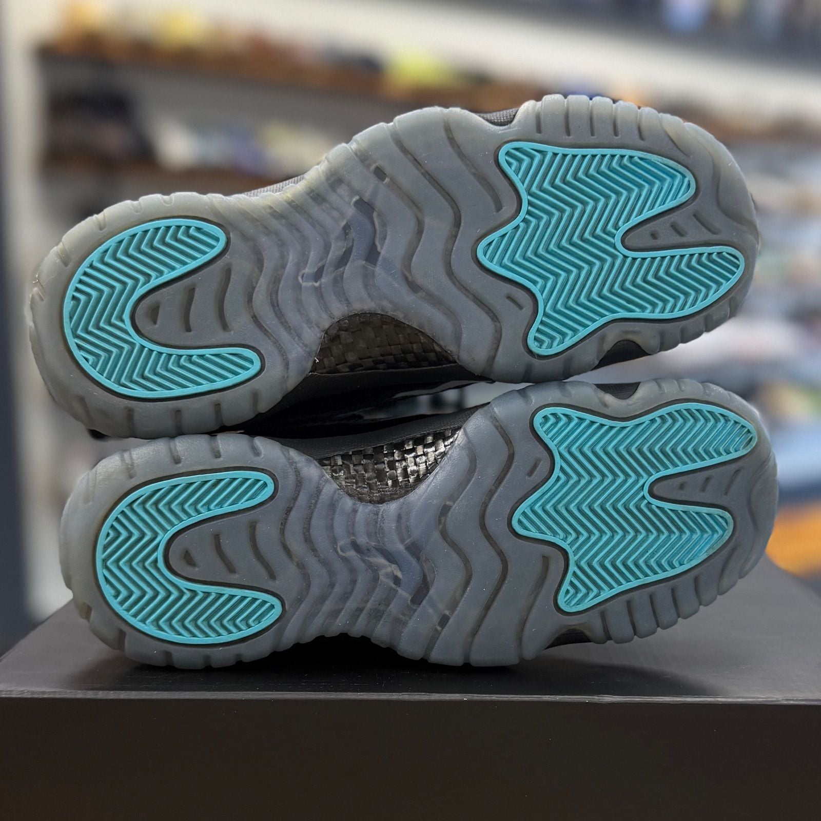 Jordan 11 Retro Gamma Blue (2025) (GS) - Preowned