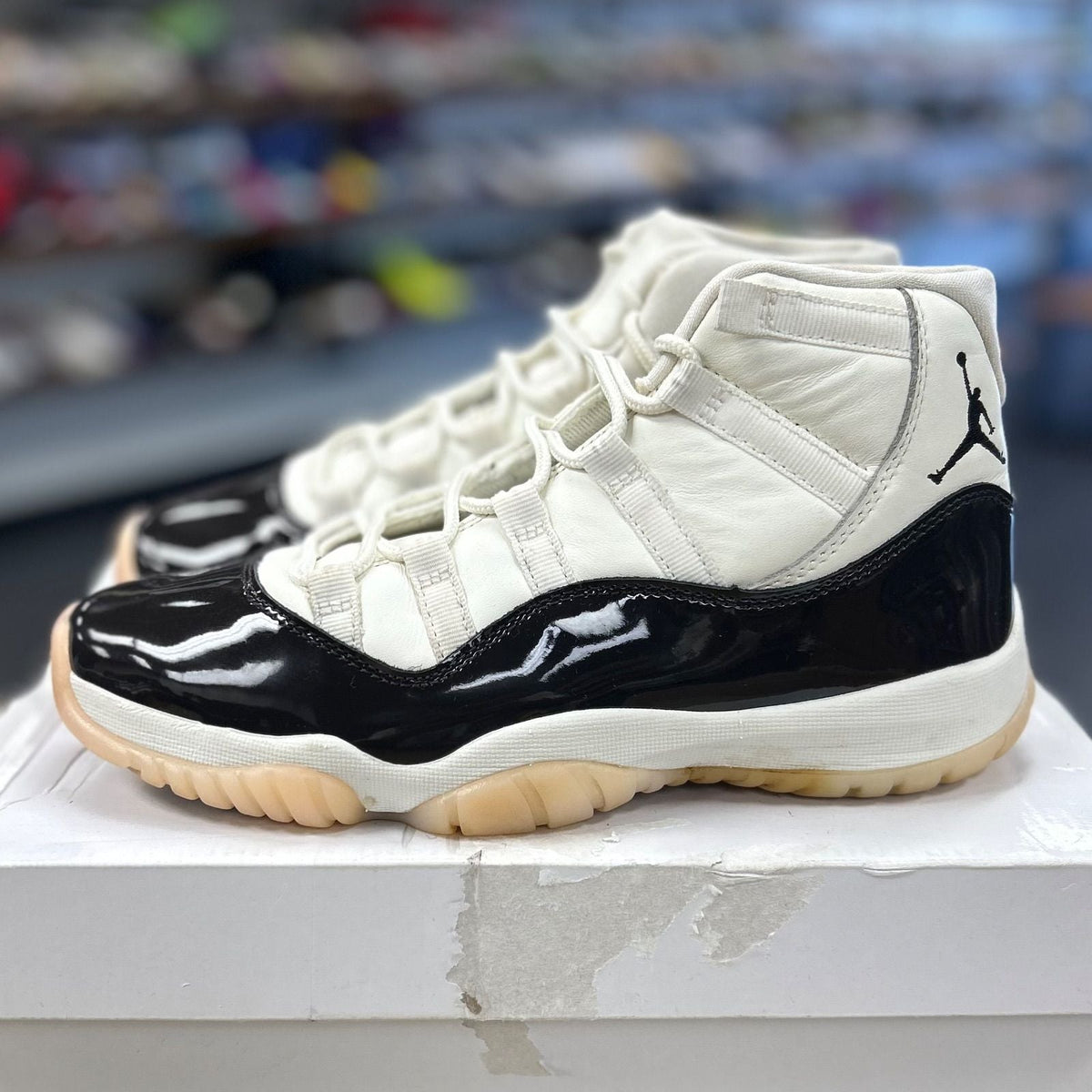 Jordan 11 Retro Neapolitan (Women's) - Preowned