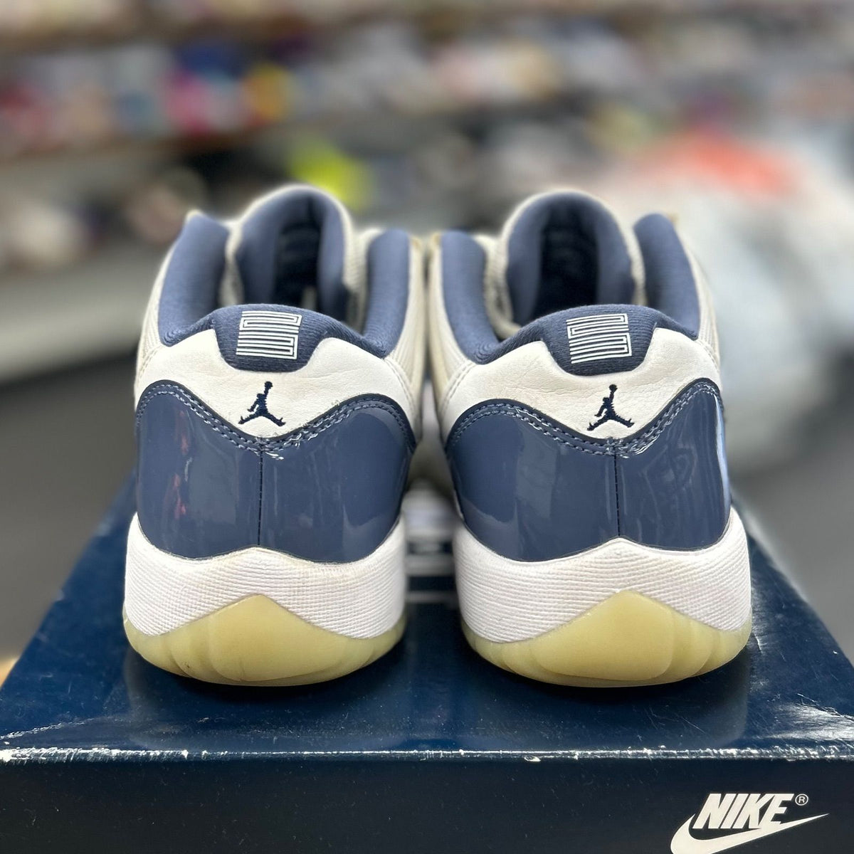 Jordan 11 Retro Low Diffused Blue (GS) - Preowned