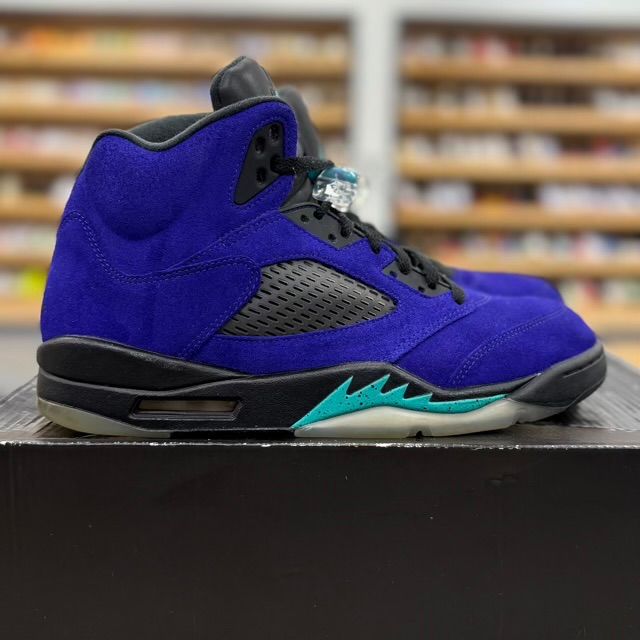 Jordan 5 Retro Alternate Grape - Preowned