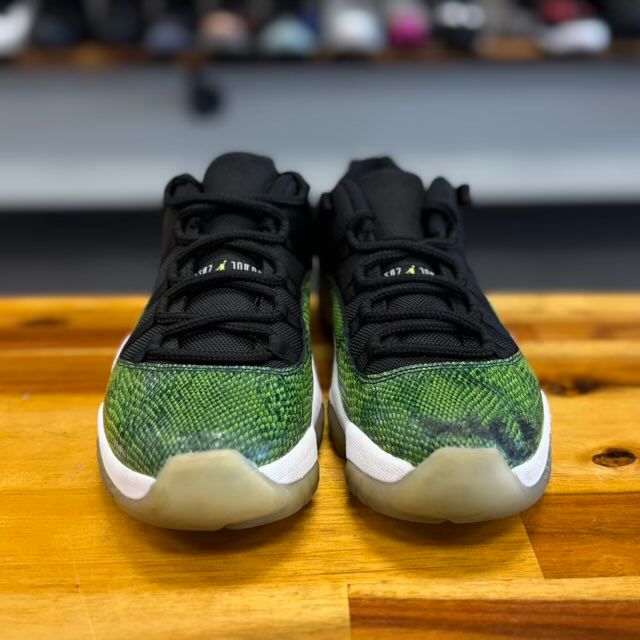 Jordan 11 Retro Low Green Snakeskin - Preowned