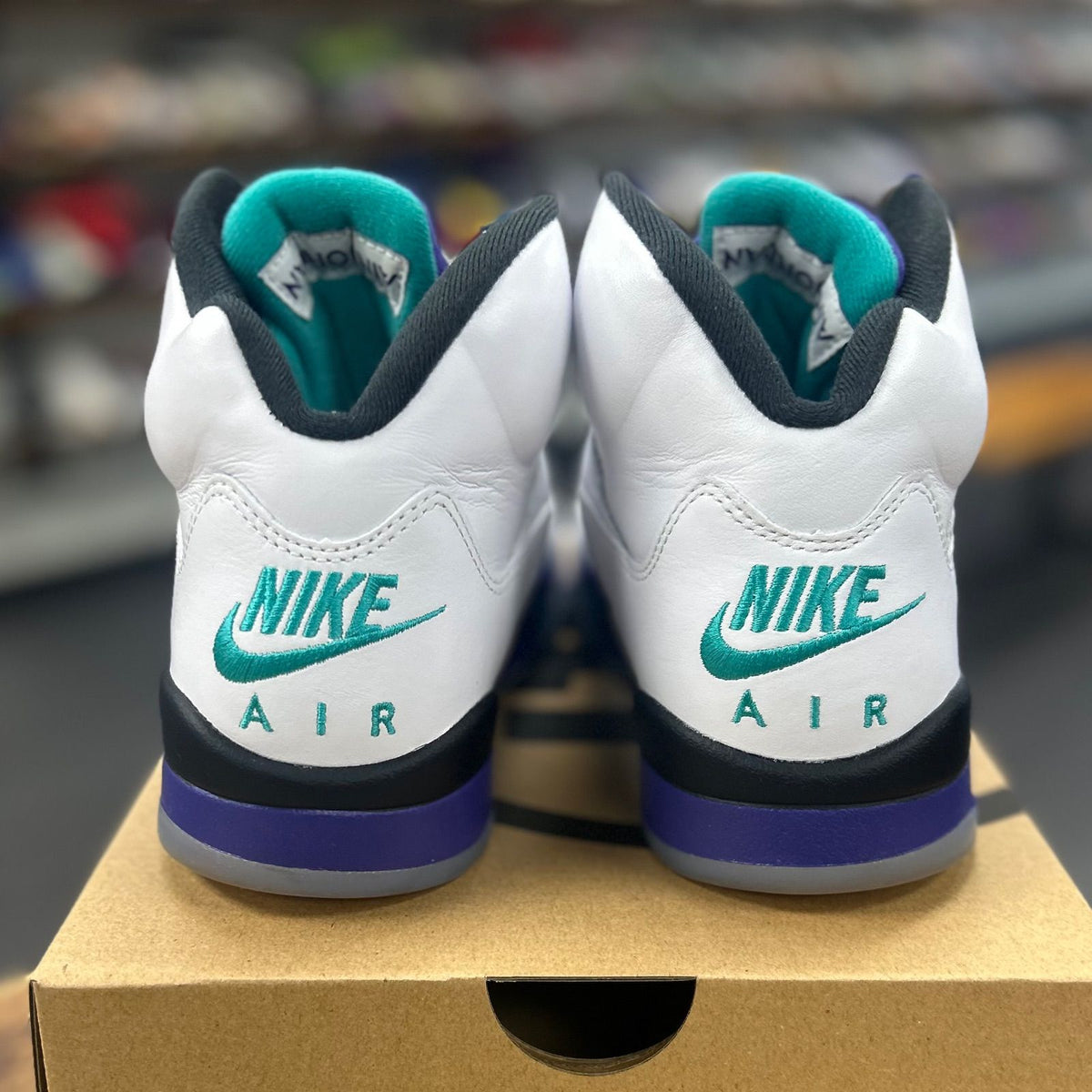 Jordan 5 Retro Grape (2025) - Preowned