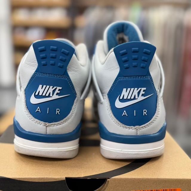 Jordan 4 Retro Military Blue (2024) (GS) - Preowned