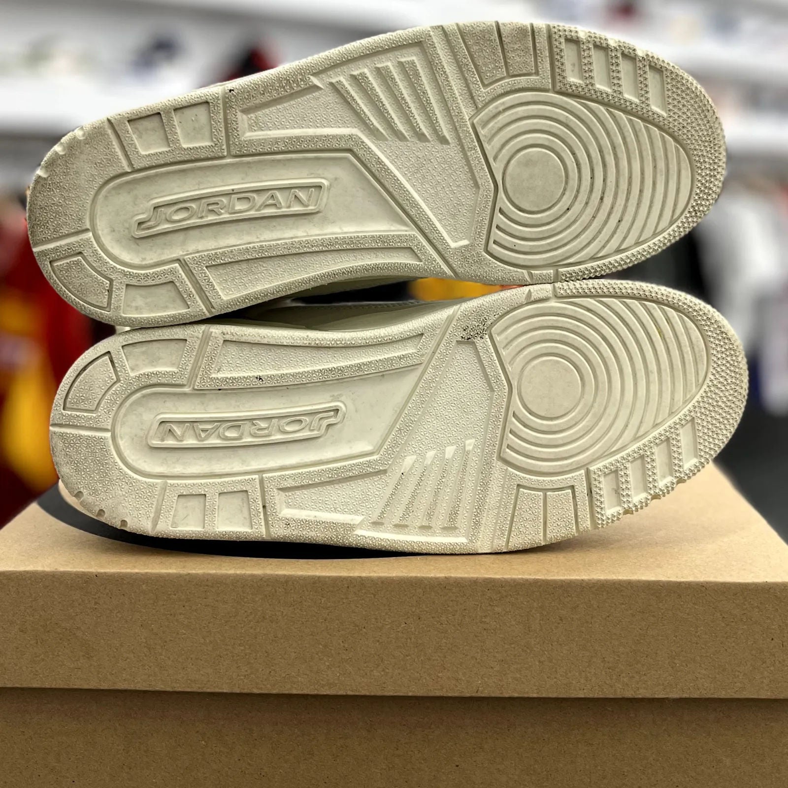 Jordan Spizike Low Coconut Milk - Preowned