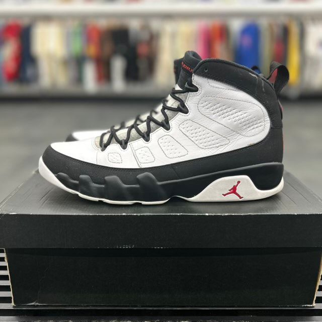 Jordan 9 Retro OG (2016) - Preowned