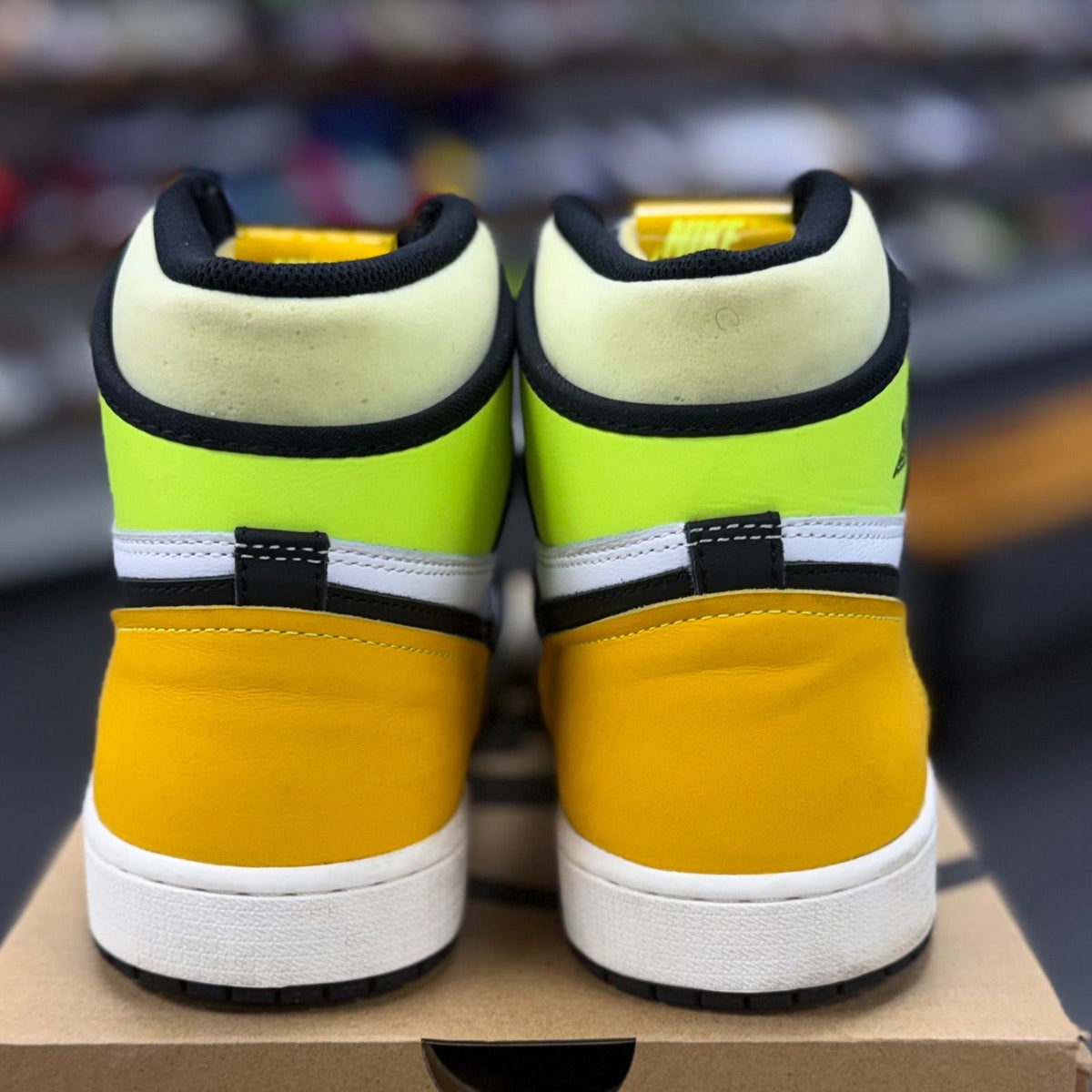 Jordan 1 Retro High White Black Volt University Gold - Preowned