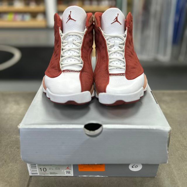 Jordan 13 Retro Dune Red - Preowned