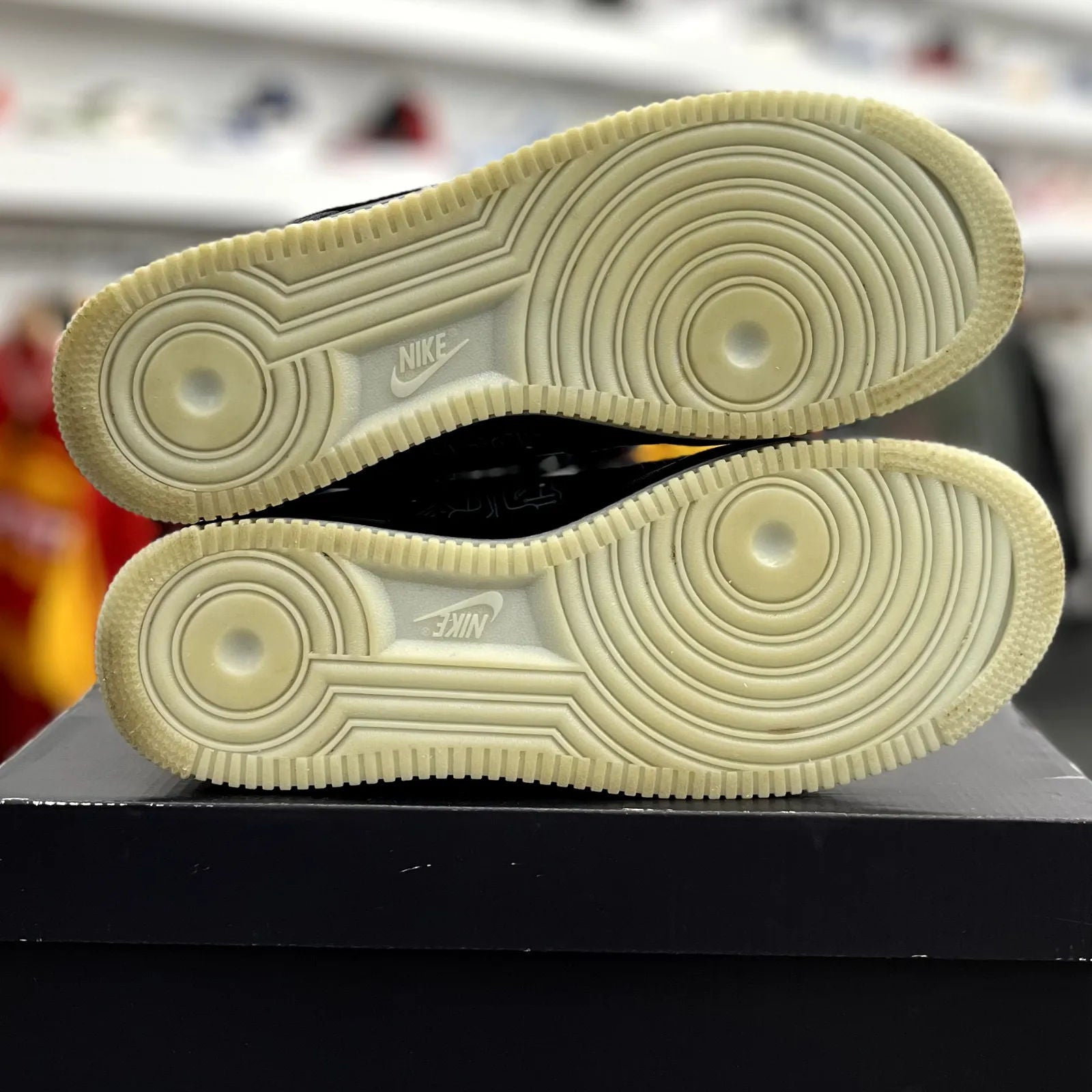 Nike Air Force 1 Low Computer Chip Space Jam - Preowned