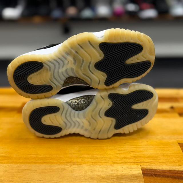 Jordan 11 Retro DMP Gratitude (2023) (GS) - Preowned