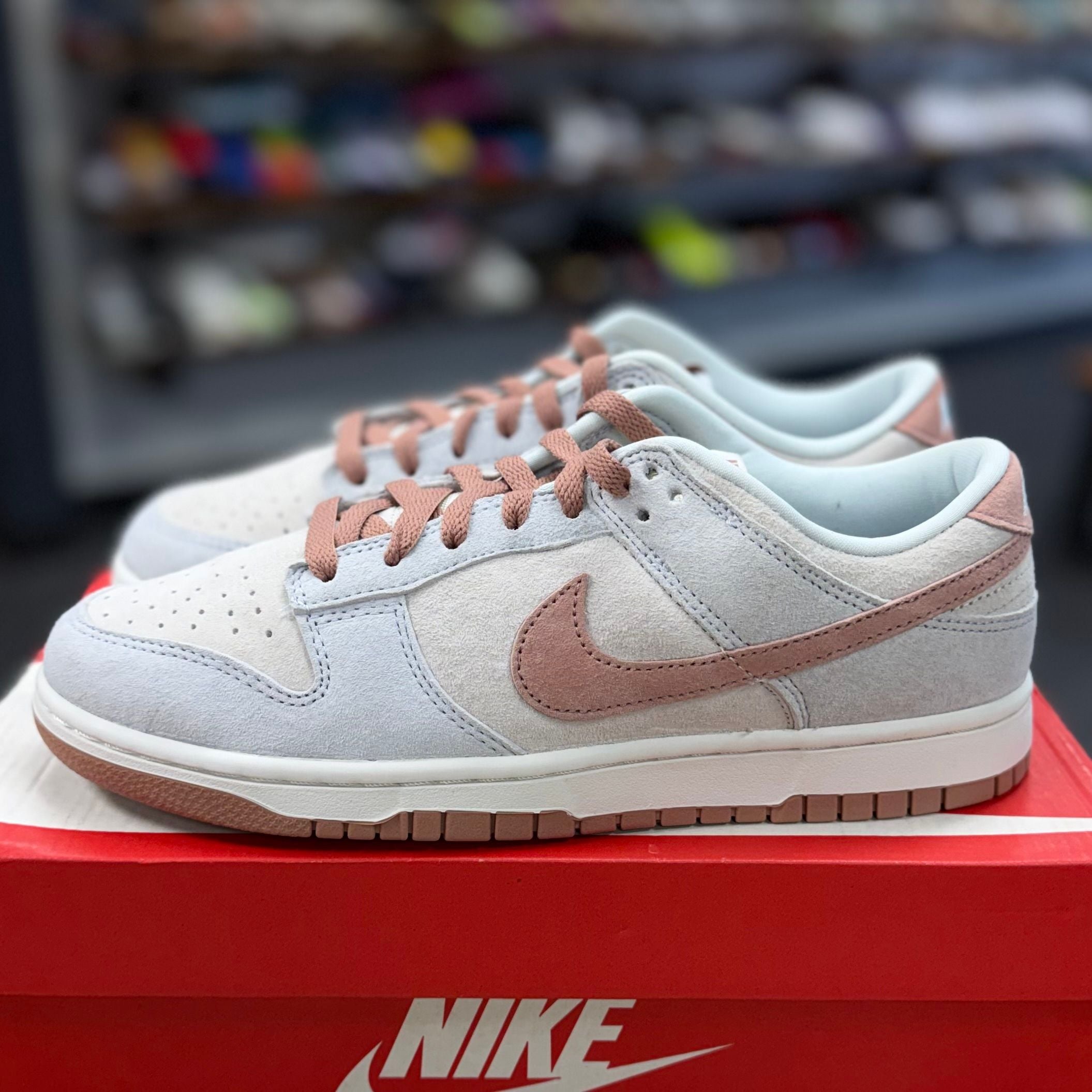 BRAND NEW STEAL - Nike Dunk Low Fossil Rose