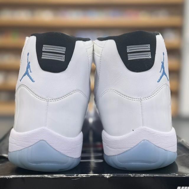 Jordan 11 Retro Legend Blue (2024) - Preowned
