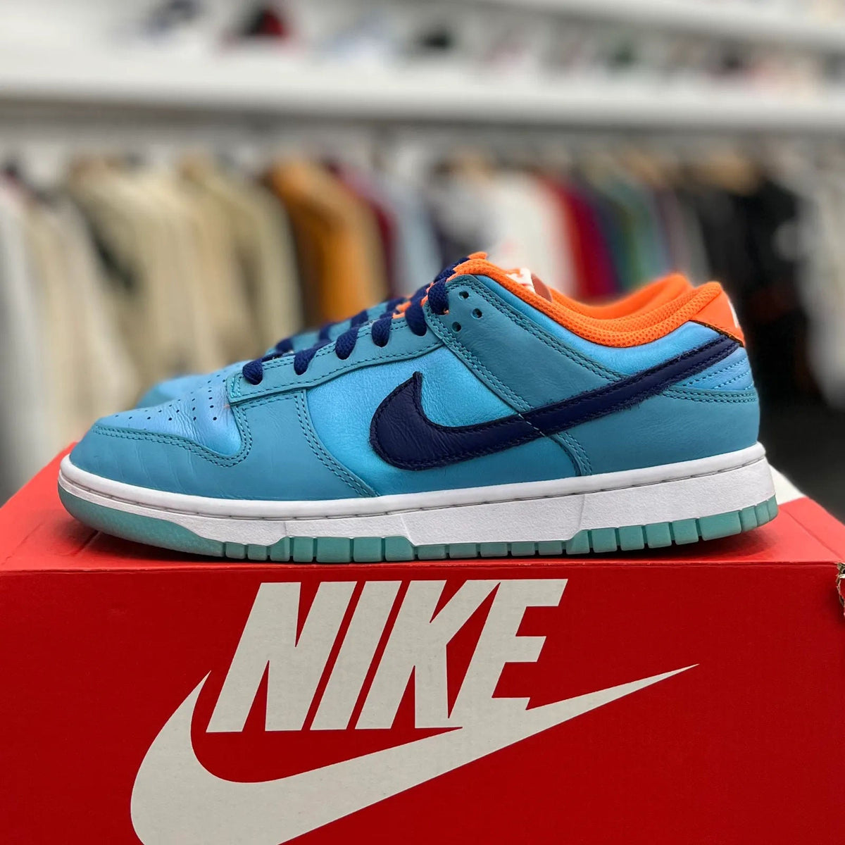 Nike Dunk Low SE Baltic Blue Total Orange - Preowned