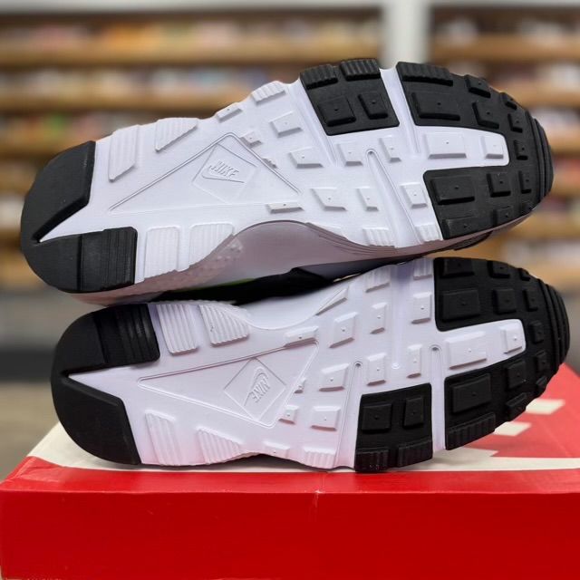 Nike Air Huarache Wolf Grey Electric Green (GS) - Preowned