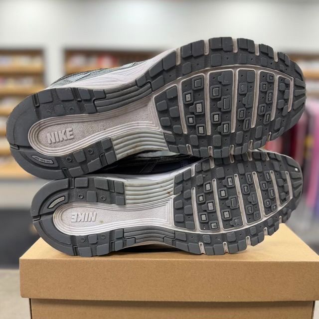 Nike P-6000 Metallic Cool Grey - Preowned