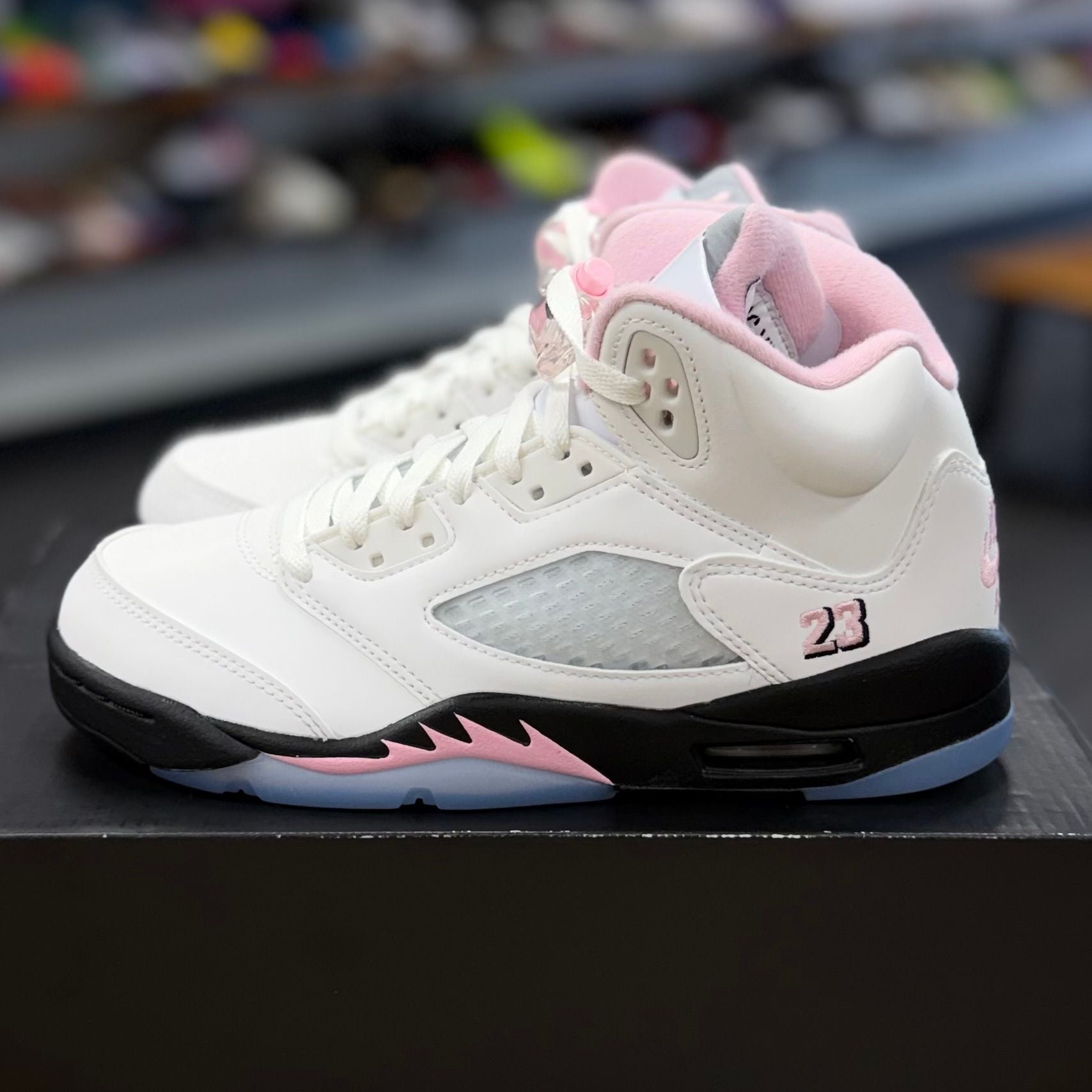BRAND NEW STEAL - Jordan 5 Retro Medium Soft Pink (GS)