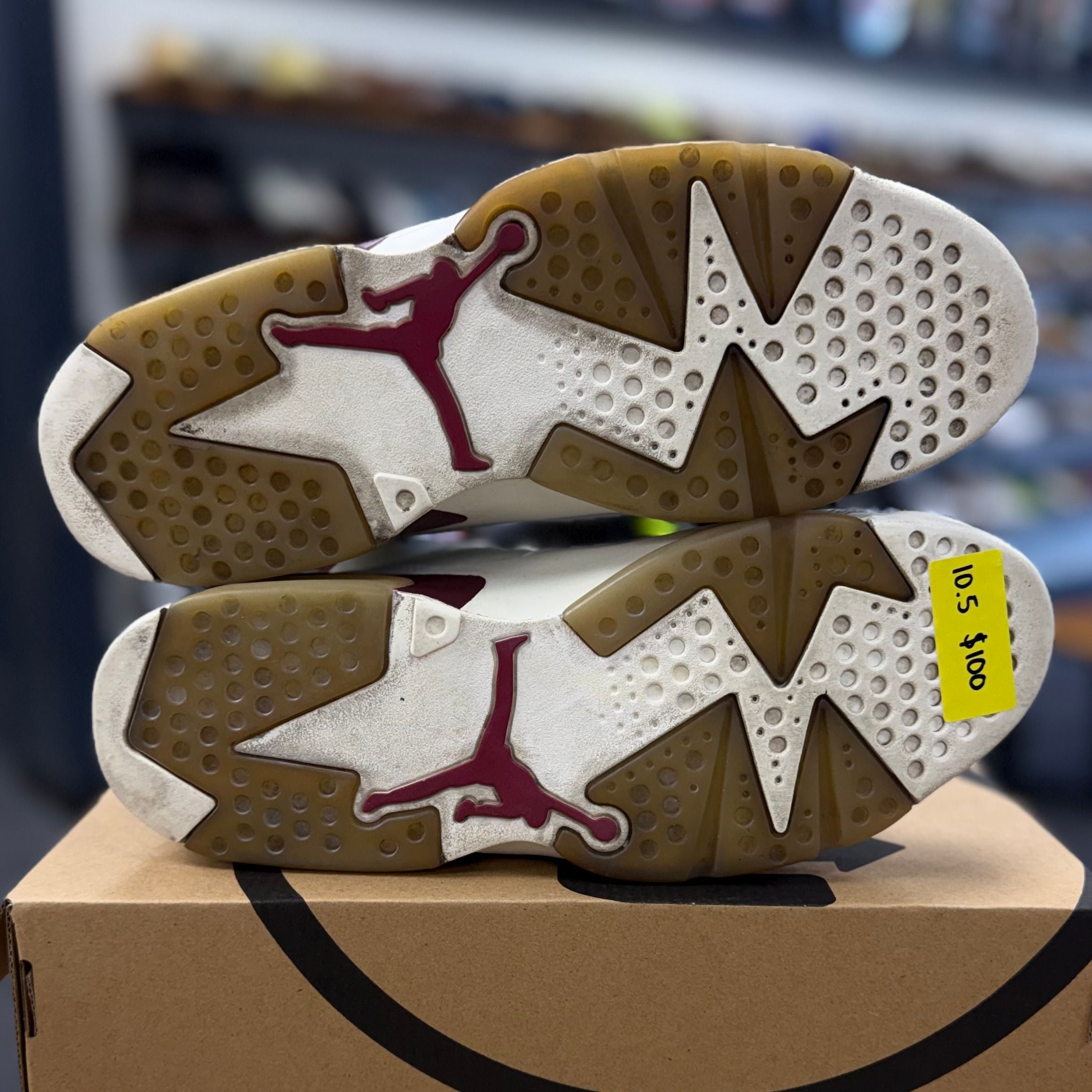 Jordan 6 Retro Maroon (2015) - Preowned