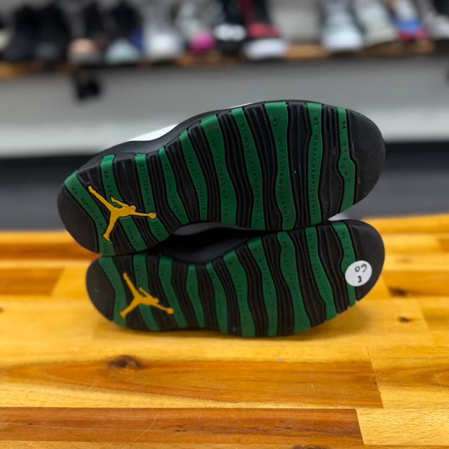 Jordan 10 Retro Seattle - Preowned