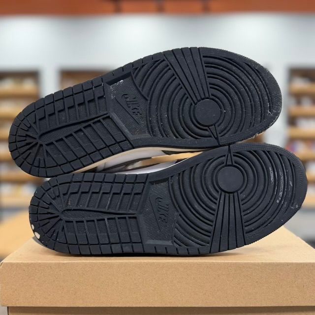 Jordan 1 Retro High OG Washed Black - Preowned