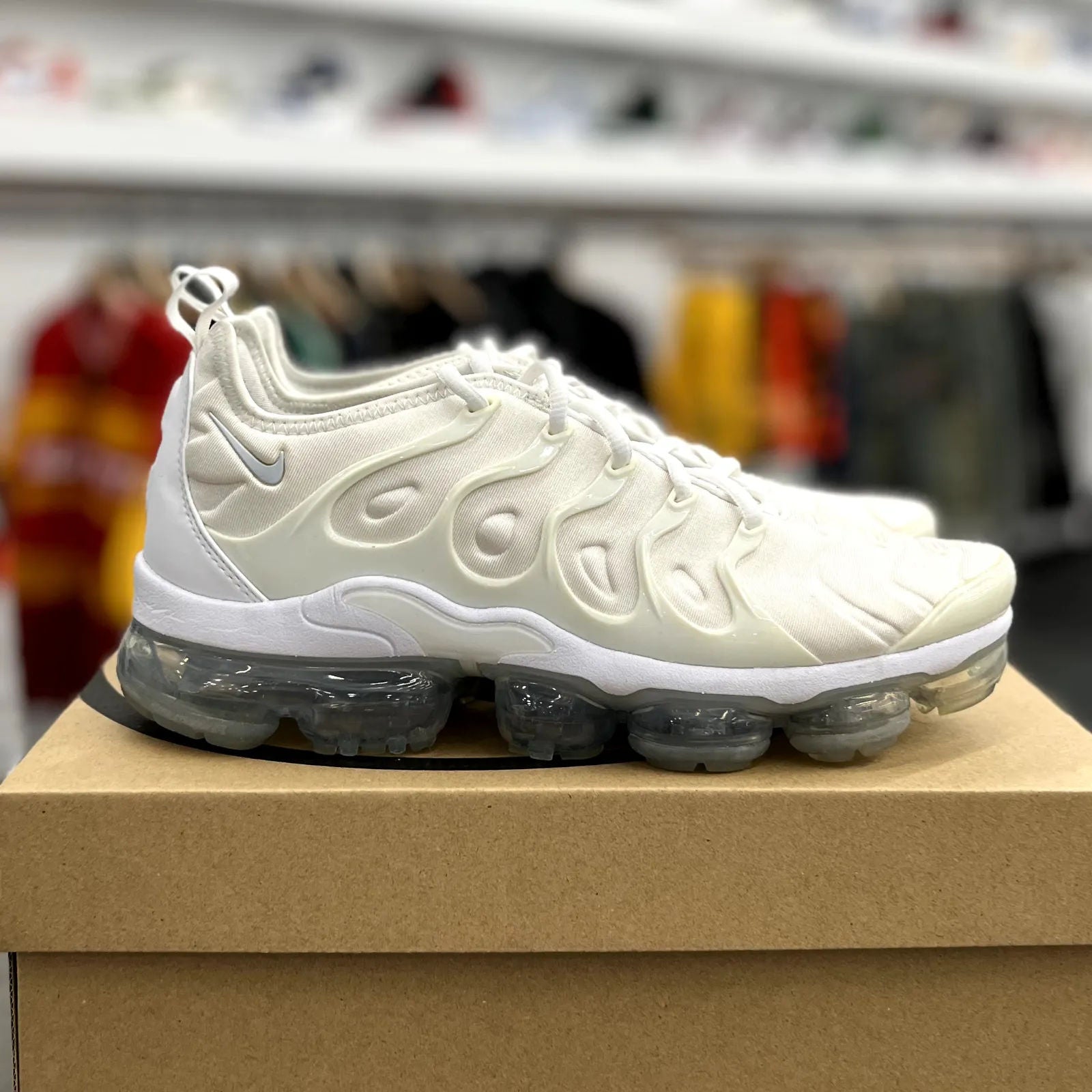 Nike Air VaporMax Plus White - Preowned