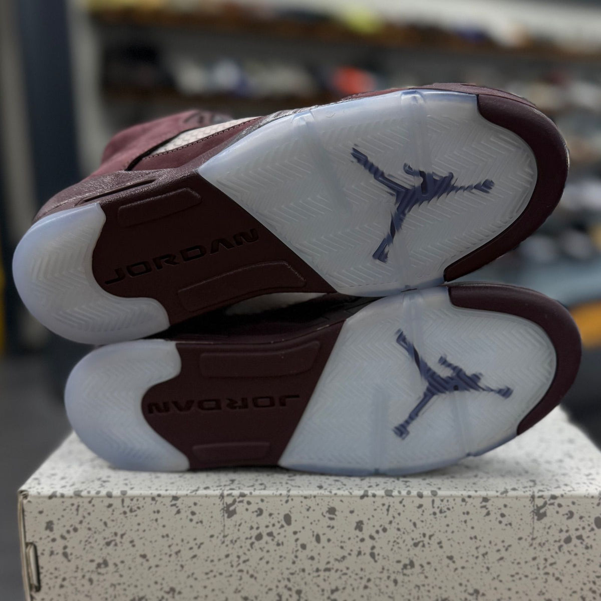 BRAND NEW STEAL - Jordan 5 Retro Burgundy (2023) (GS)