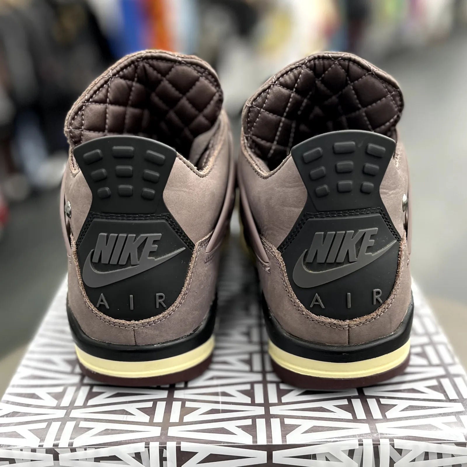Jordan 4 Retro SP A Ma Maniére Violet Ore - Preowned