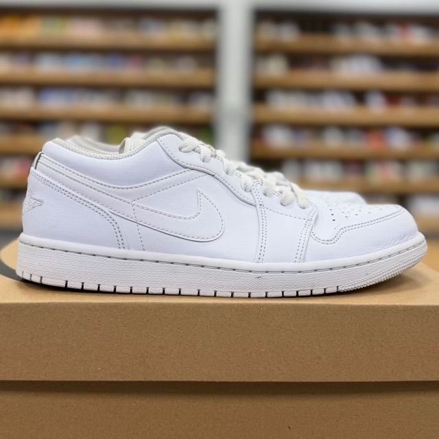 Jordan 1 Low Triple White - Preowned