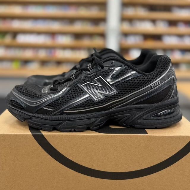 New Balance 740v2 Black Grey Silver - Preowned