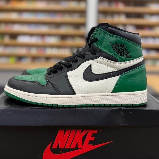 Jordan 1 Retro High Pine Green - Preowned