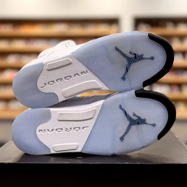 Jordan 5 Retro White Metallic (2026) (GS) - Preowned