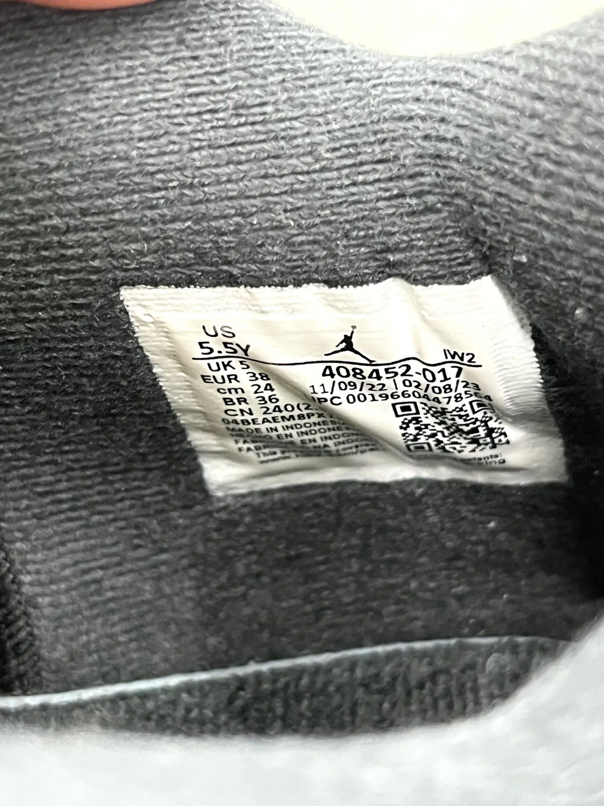 Jordan 4 Retro Thunder (2023) (GS) - Preowned