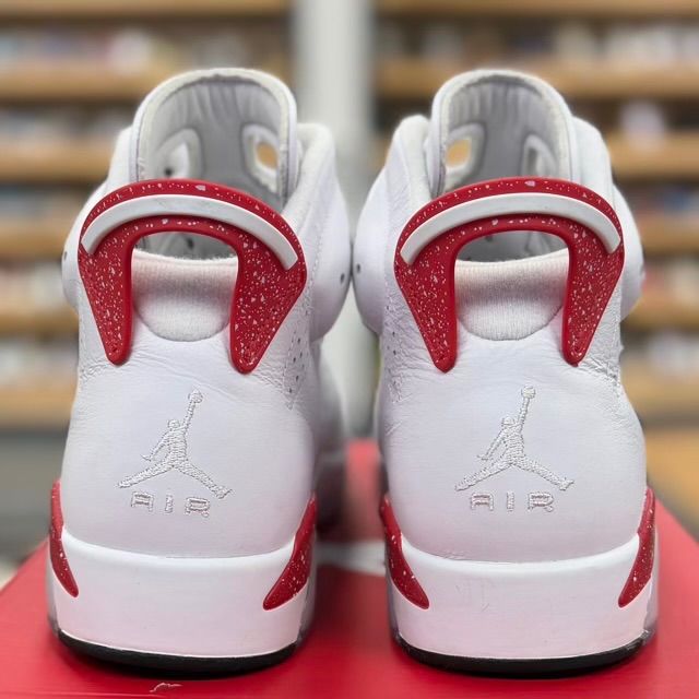 Jordan 6 Retro Red Oreo - Preowned