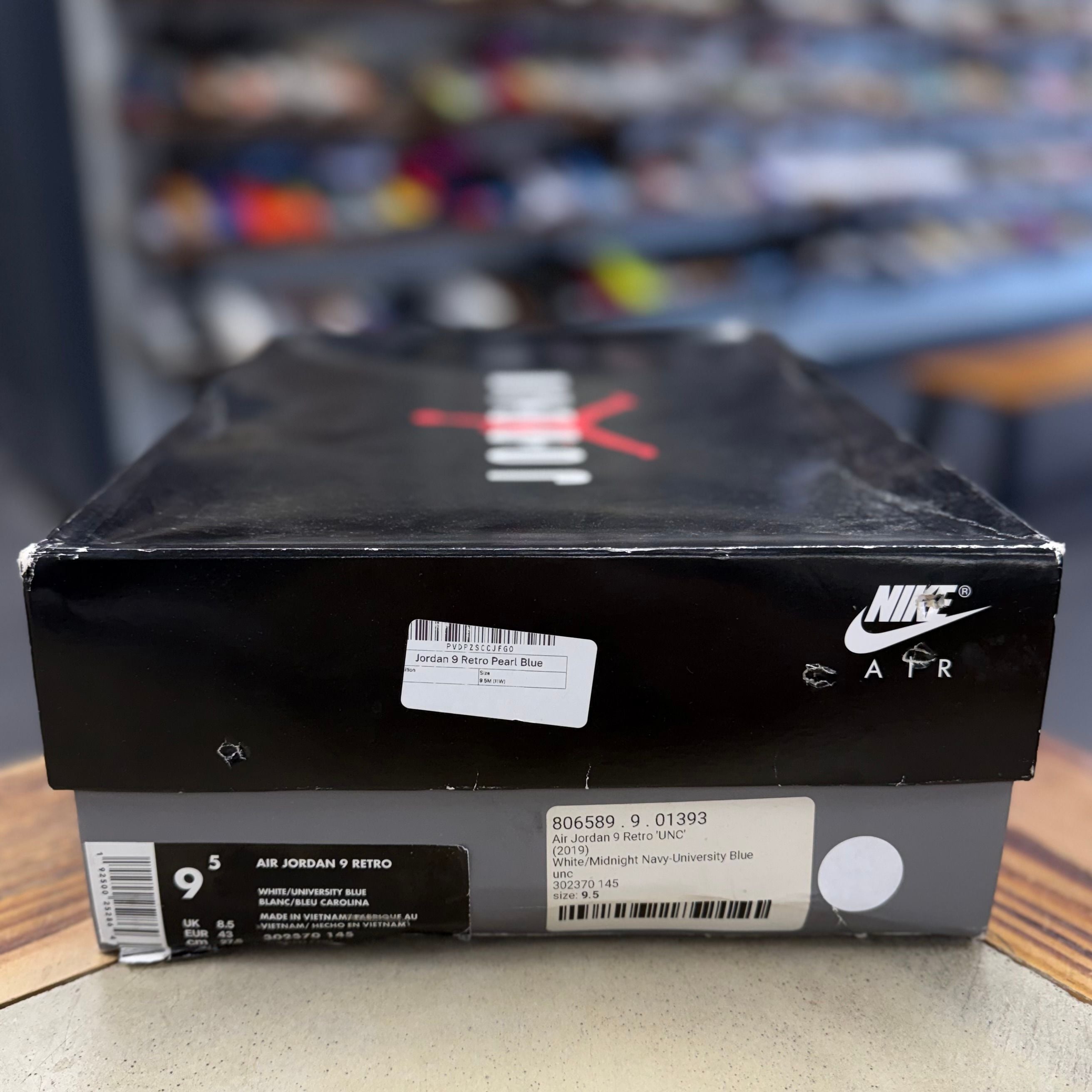 BRAND NEW STEAL - Jordan 9 Retro Pearl Blue