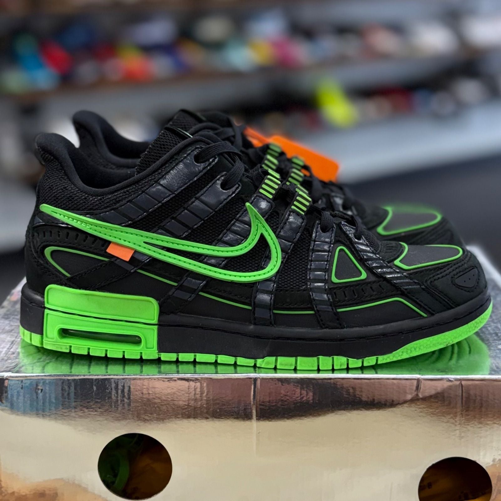 Nike Air Rubber Dunk Off-White Green Strike - Preowned