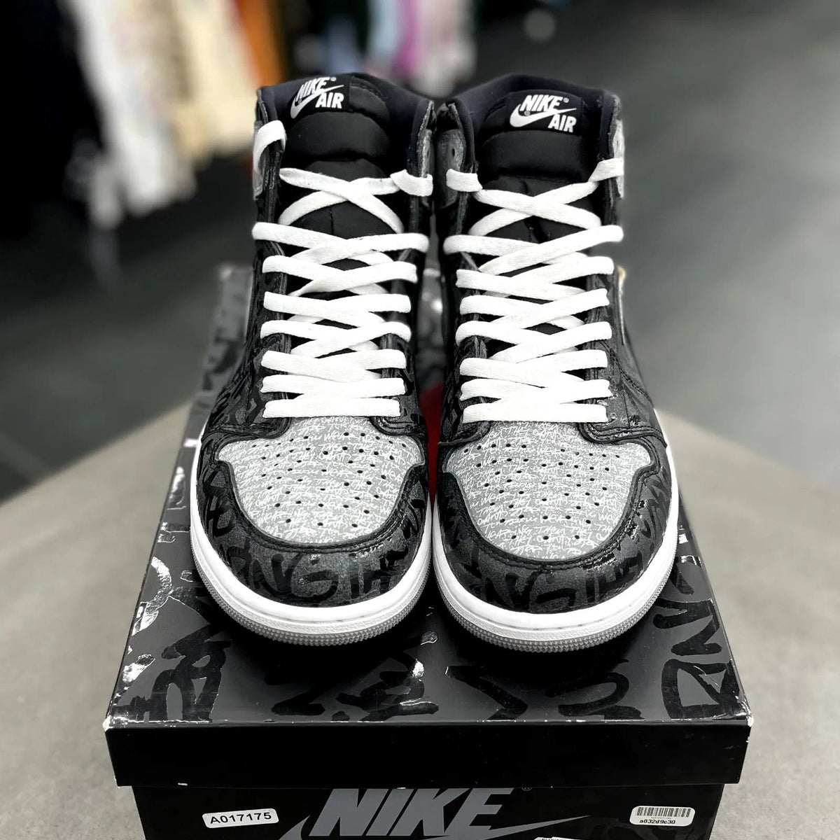 Jordan 1 Retro High OG Rebellionaire - Preowned