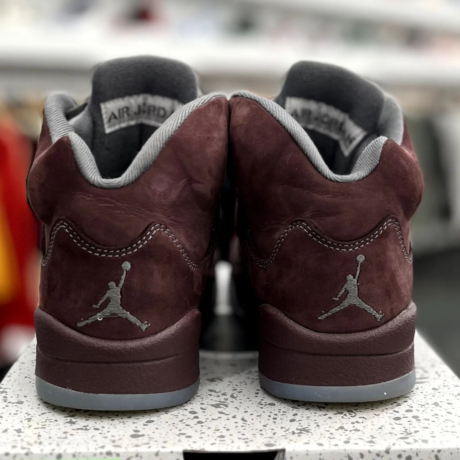Jordan 5 Retro Burgundy (2023) - Preowned