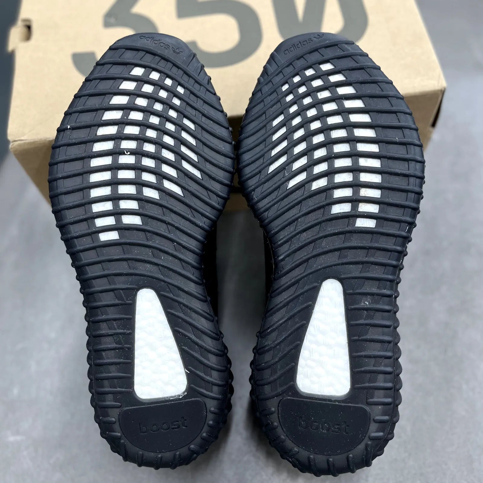 adidas Yeezy Boost 350 V2 Core Black Red - Preowned