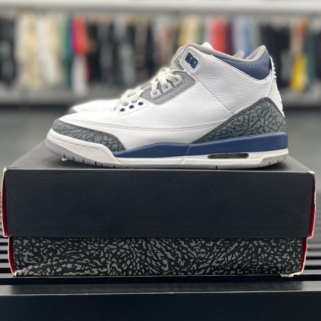 Jordan 3 Retro Midnight Navy (GS) - Preowned