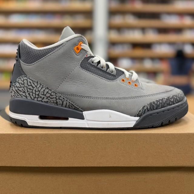 Jordan 3 Retro Cool Grey (2021) - Preowned