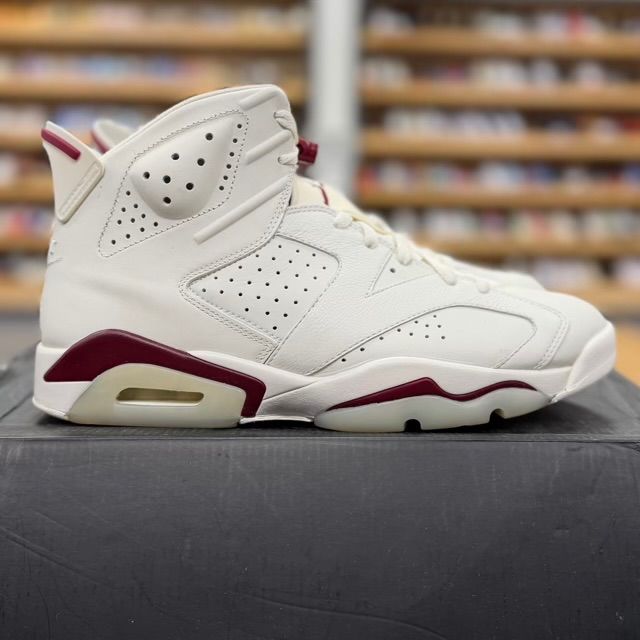 Jordan 6 Retro Maroon (2015) - Preowned