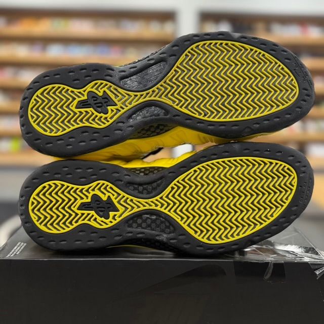 Nike Air Foamposite One Wu-Tang Optic Yellow - Preowned