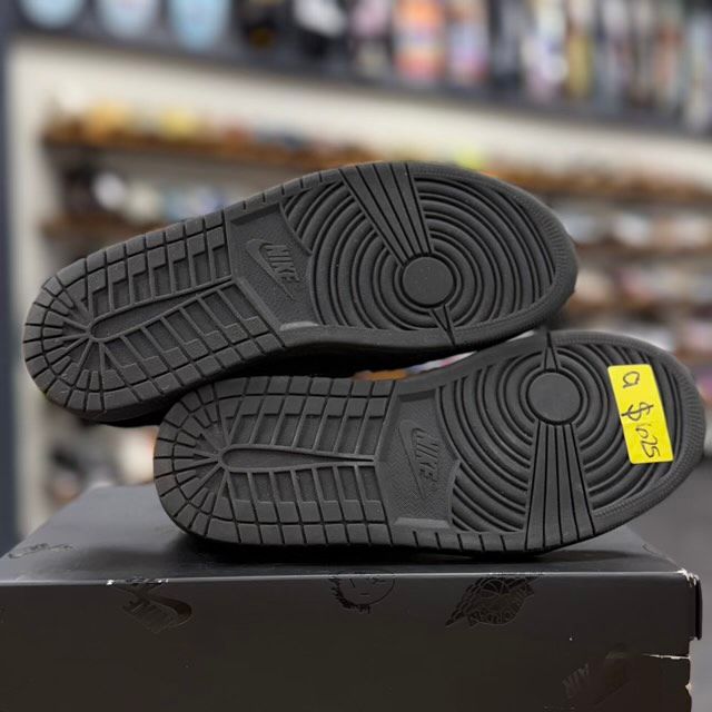 Jordan 1 Retro Low OG SP Travis Scott Black Phantom - Preowned