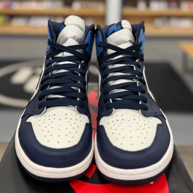 Jordan 1 Retro High Obsidian - Preowned