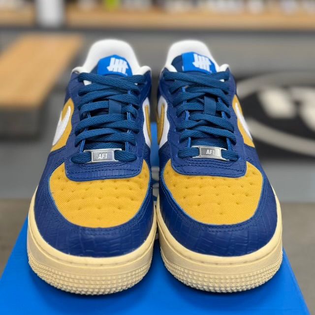 Nike Air Force 1 Low SP Undefeated 5 On It Blue Yellow Croc - Preowned